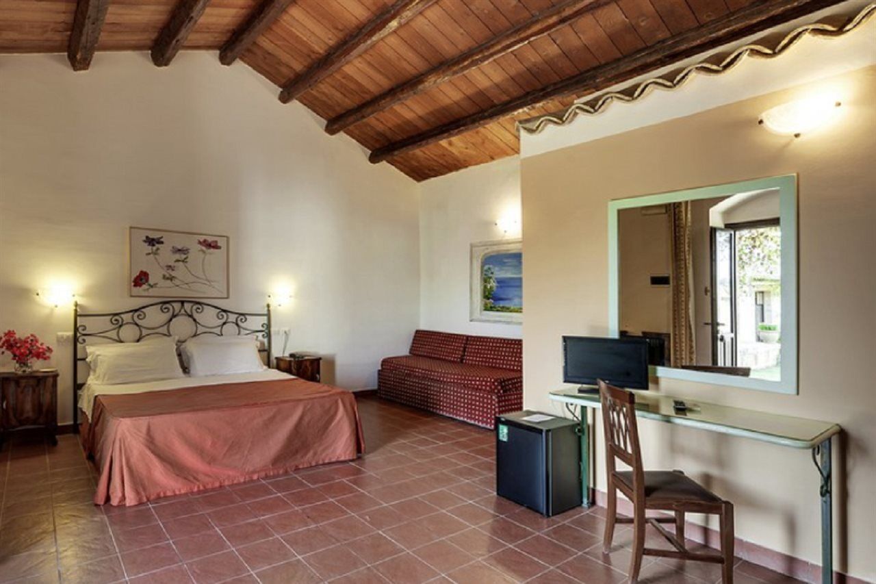 Hotel Villa Giulia Reitani ภายนอก รูปภาพ